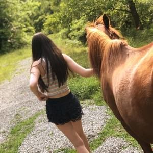 Meet your Posher, Kaitlin